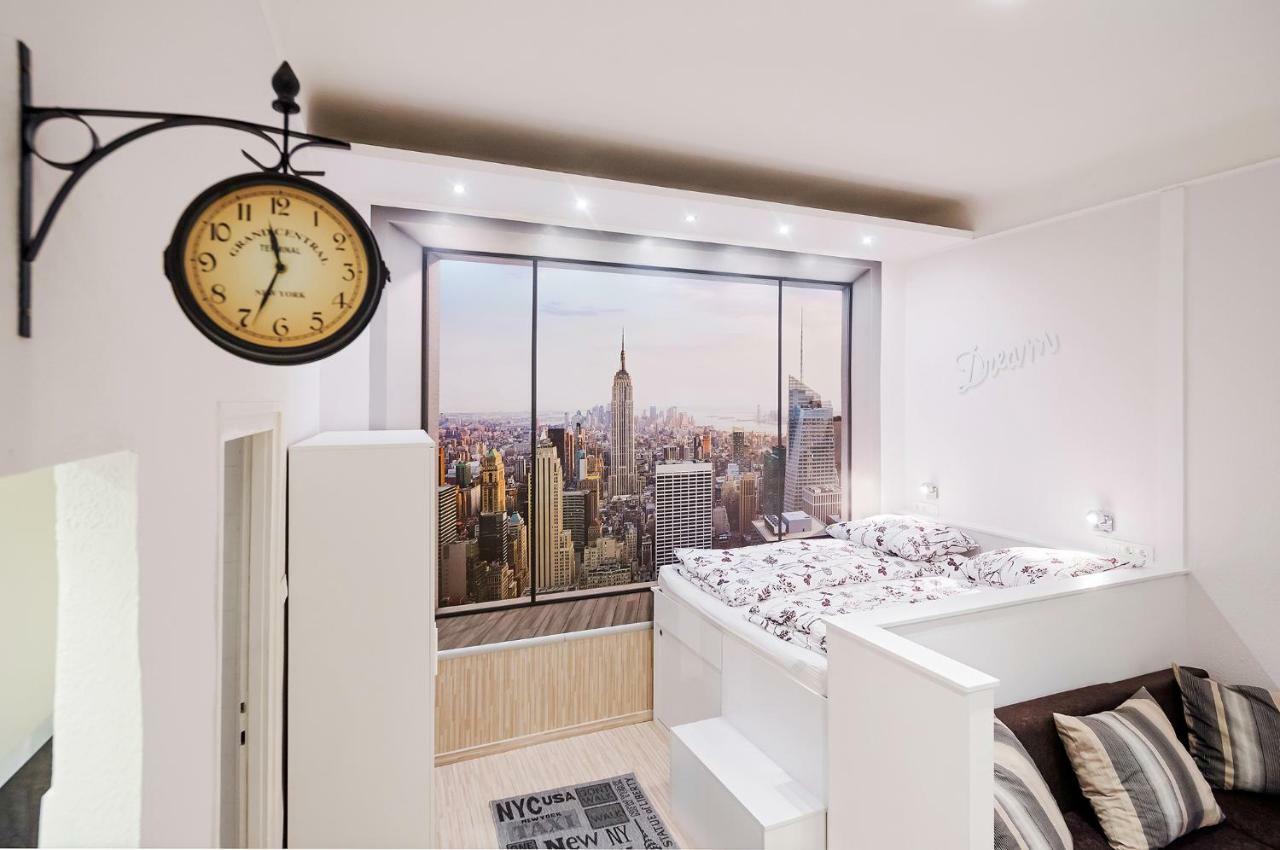 ブダペストFree Parking, Quiet Design Flat In The Centreアパートメント エクステリア 写真