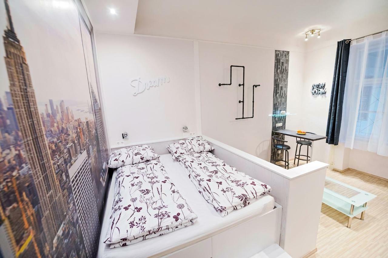 ブダペストFree Parking, Quiet Design Flat In The Centreアパートメント エクステリア 写真