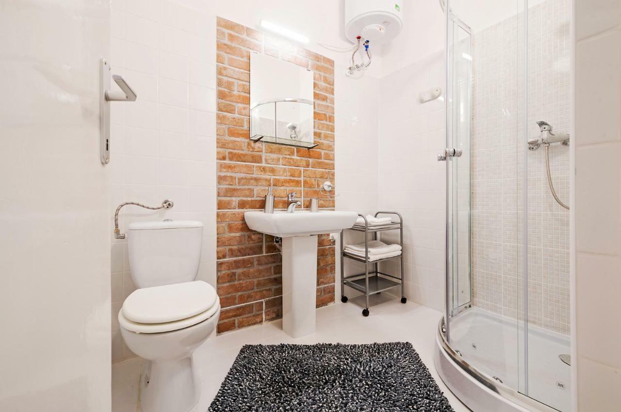 ブダペストFree Parking, Quiet Design Flat In The Centreアパートメント エクステリア 写真