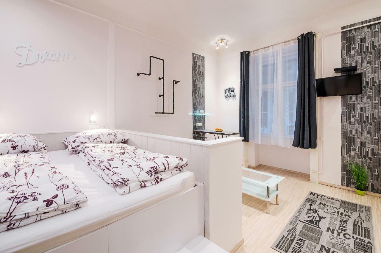 ブダペストFree Parking, Quiet Design Flat In The Centreアパートメント エクステリア 写真