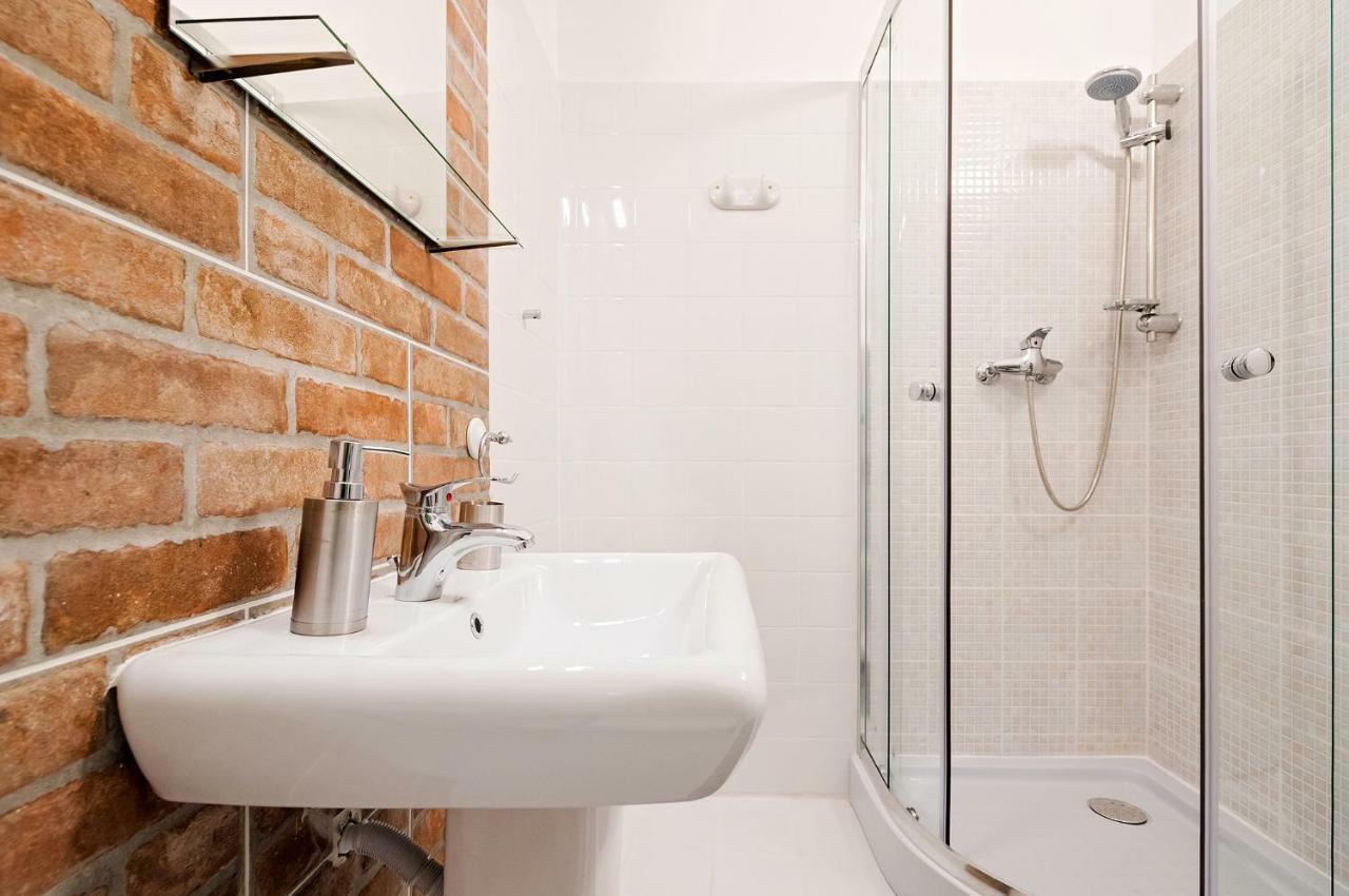 ブダペストFree Parking, Quiet Design Flat In The Centreアパートメント エクステリア 写真